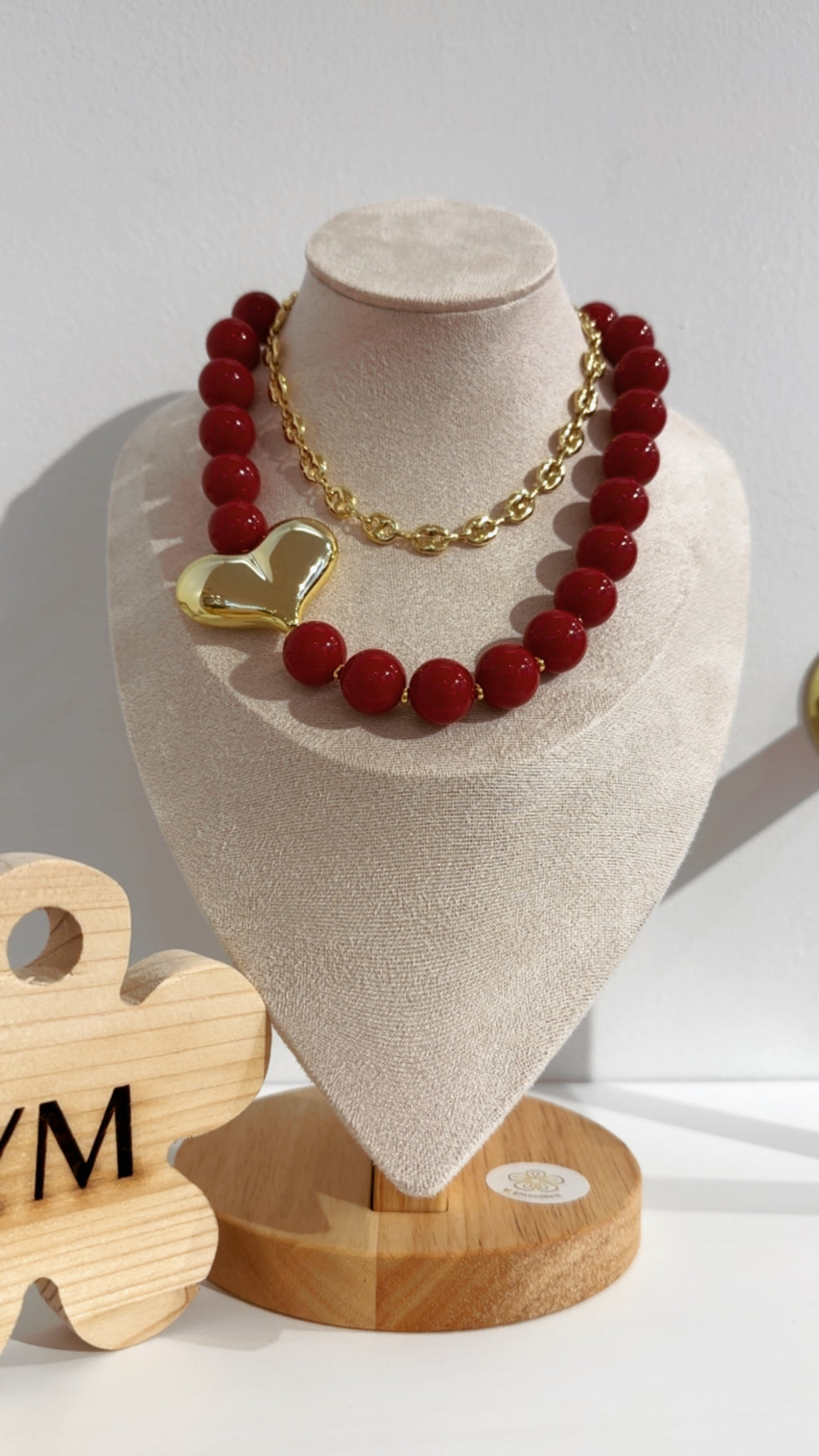 Collares Isaba
